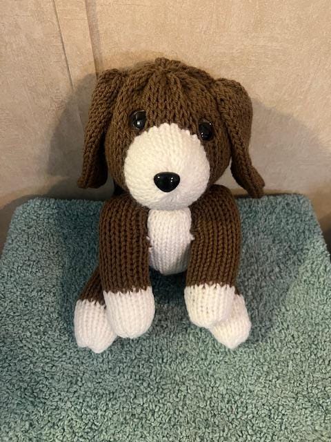 Cute Handmade Knit Beagle Puppy